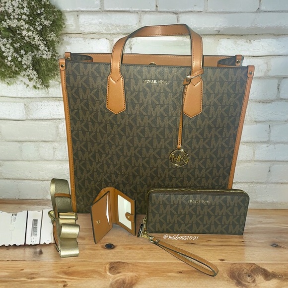 Michael Kors Set Maple Tote+Wallet/Card Case in Brown/Luggage